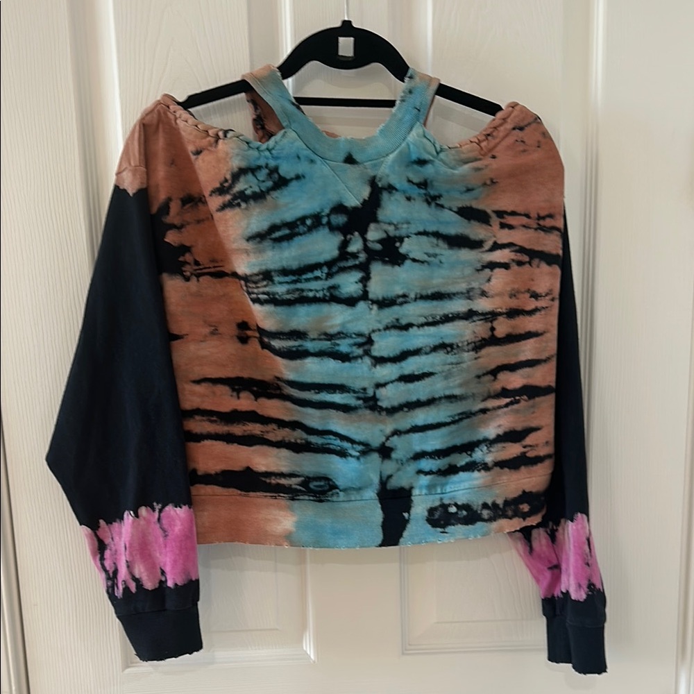 NOAM Tie-Dye Women's Top. Exposed shoulders .